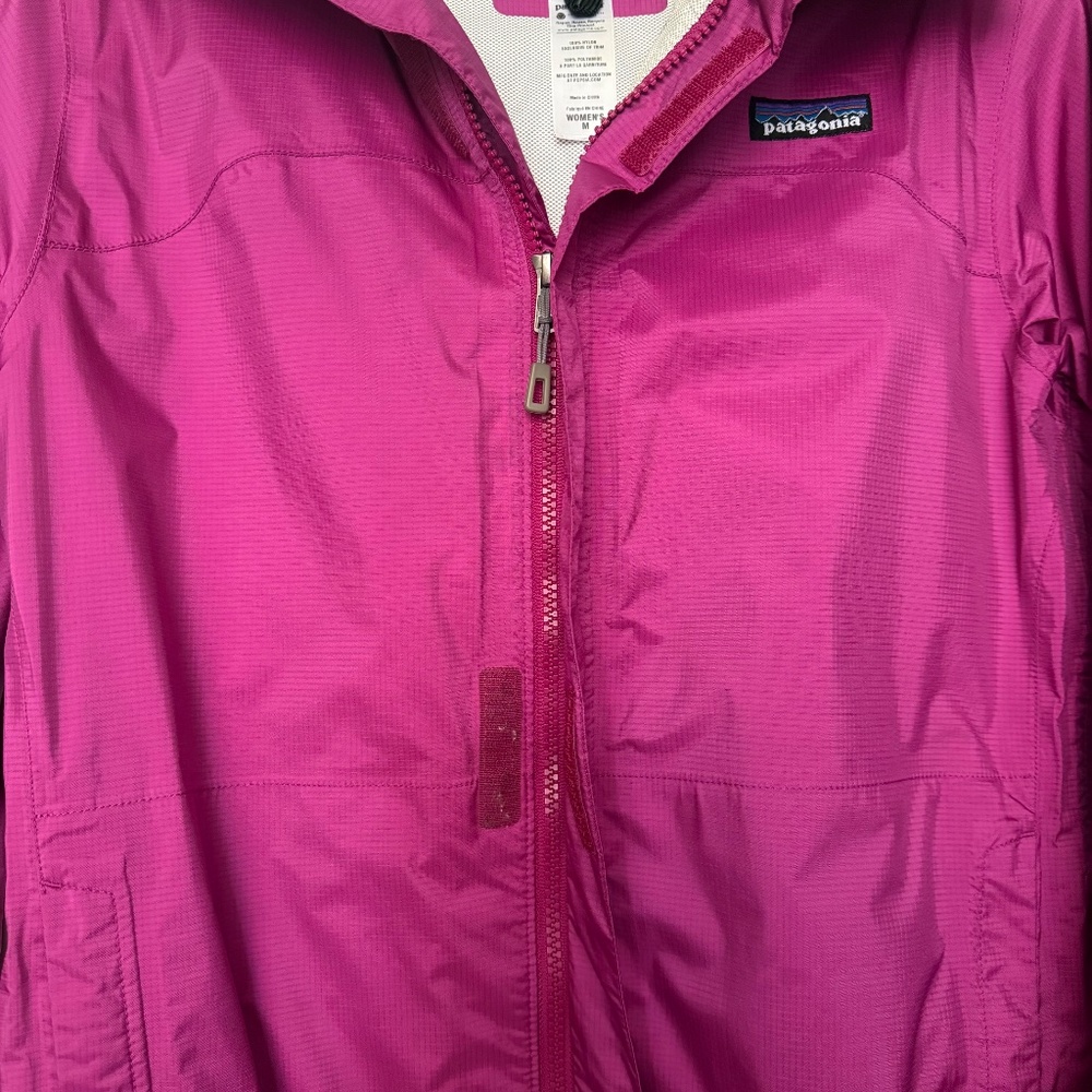 Patagonia Women's Rain Shell Jacket size M - Picture 4 of 12